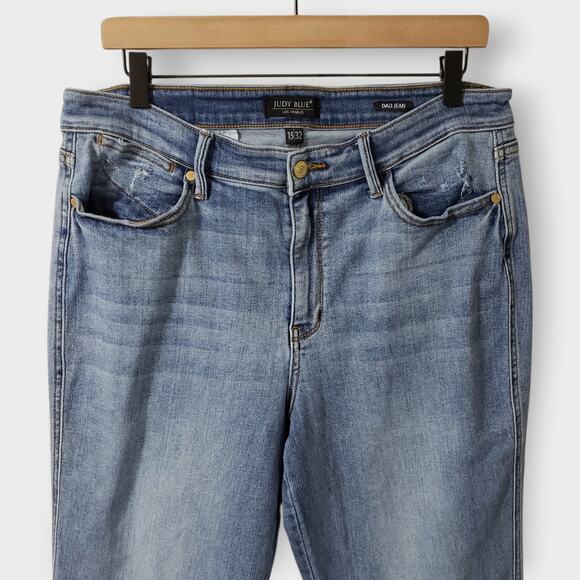 Judy Blue Parkersburg Mid Rise Dad Straight Jean Sz 15/32 Light Wash Distressed - Picture 2 of 16